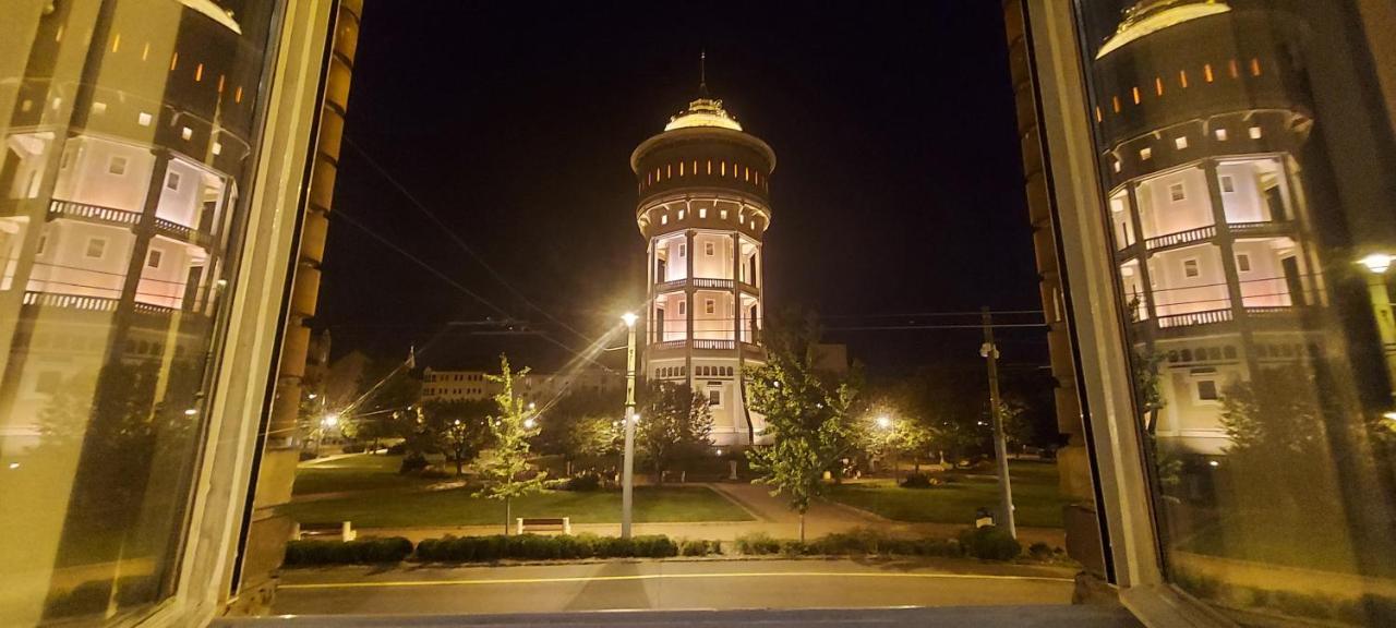 Tower Szeged Belvarosi Exkluziv Panoramas Apartman - Free Parking Exteriör bild