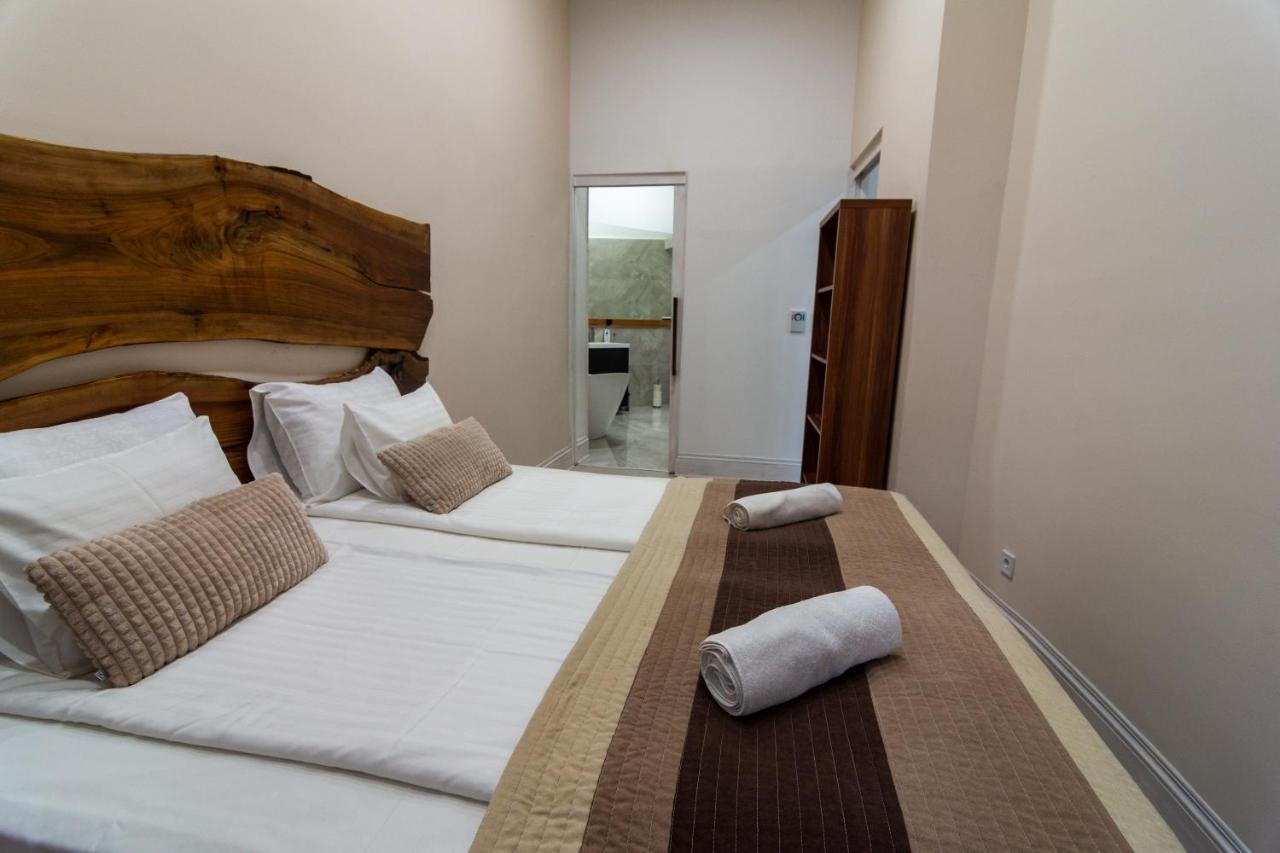 Tower Szeged Belvarosi Exkluziv Panoramas Apartman - Free Parking Exteriör bild