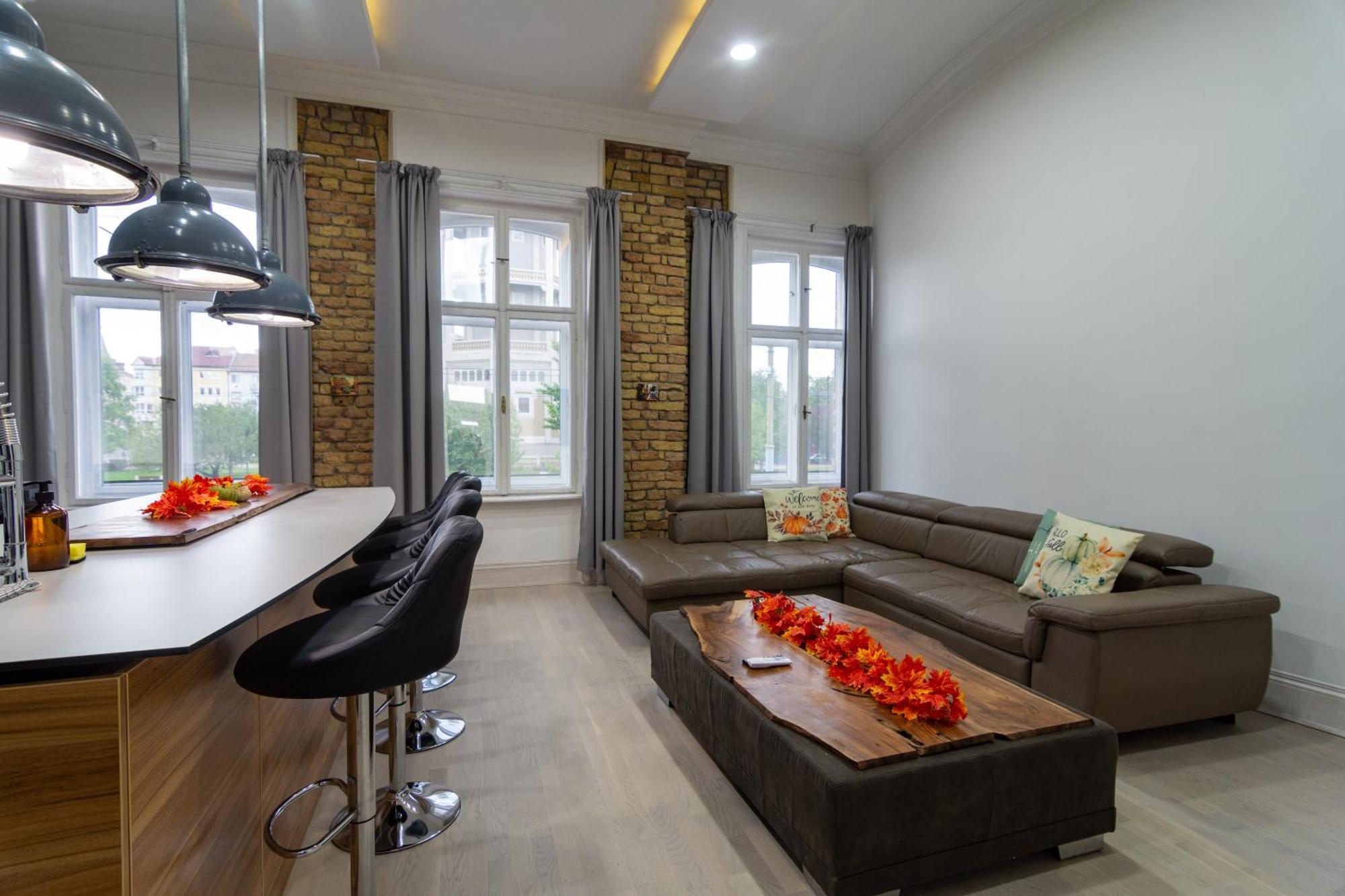 Tower Szeged Belvarosi Exkluziv Panoramas Apartman - Free Parking Exteriör bild